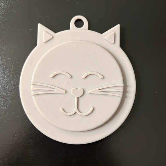 Set of 2 3D Cat Face Food Cover - Picture 2 of 5